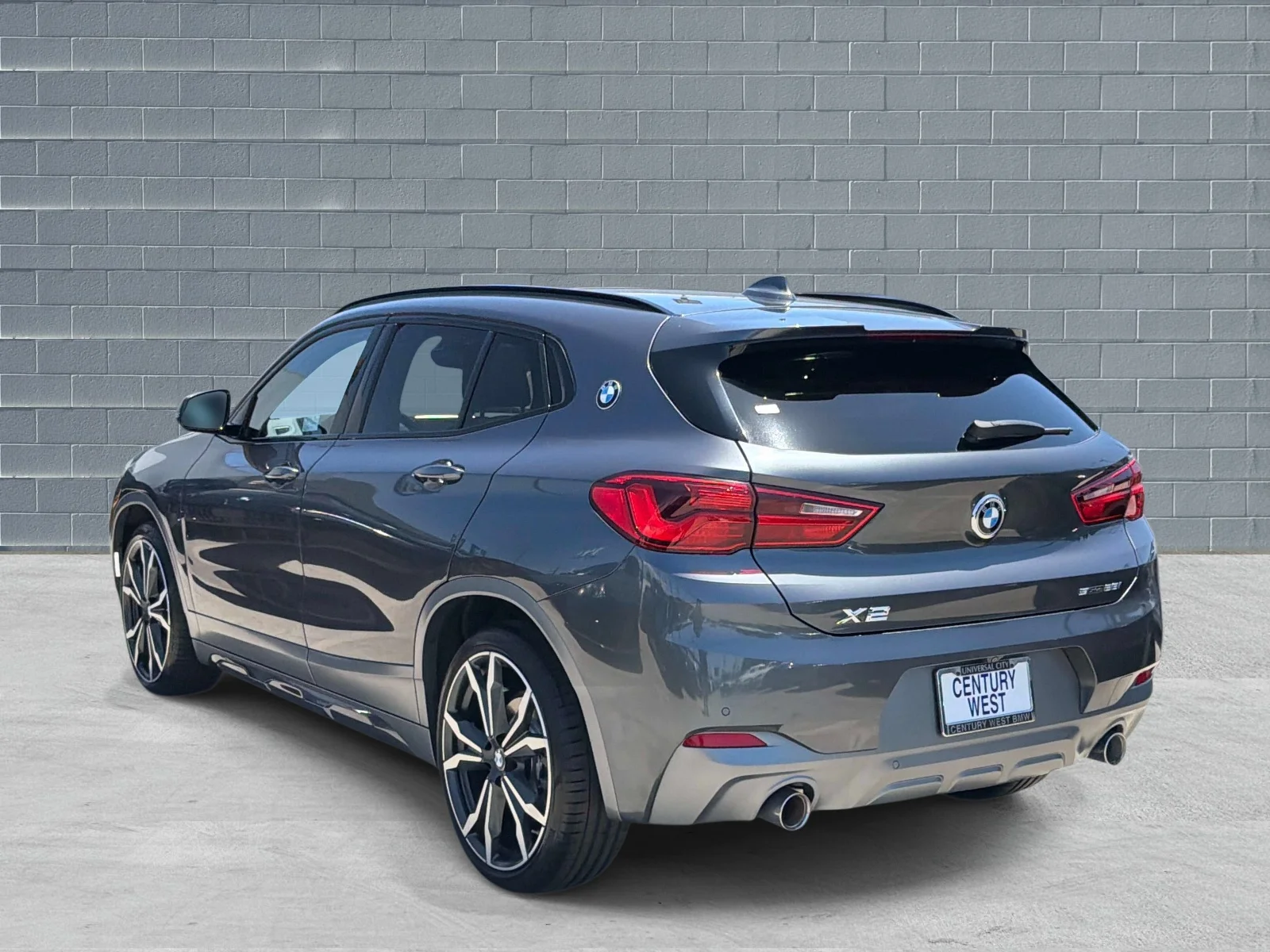 Used 2020 Mineral Gray Metallic BMW sDrive28i Sports Activity Coupe image 3