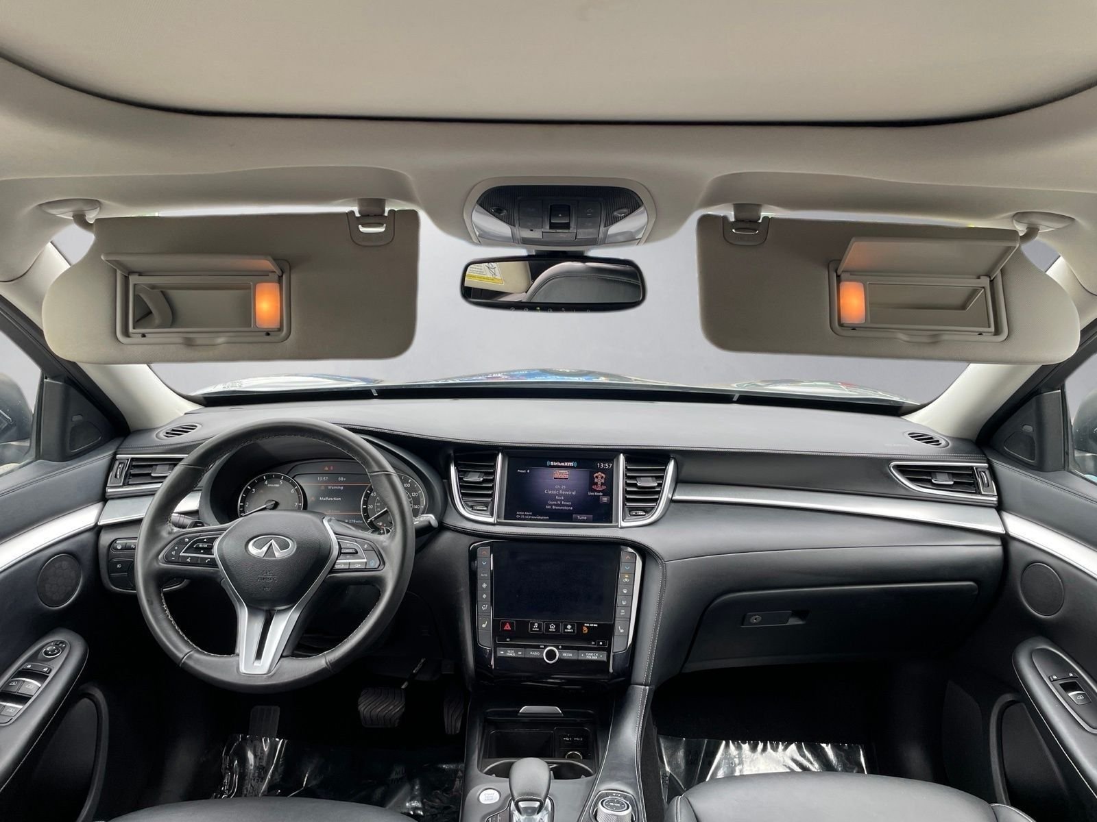 Used 2021 Gray INFINITI LUXE image 3