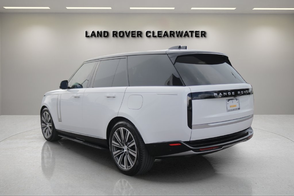Used 2024 White Land Rover Autobiography image 3