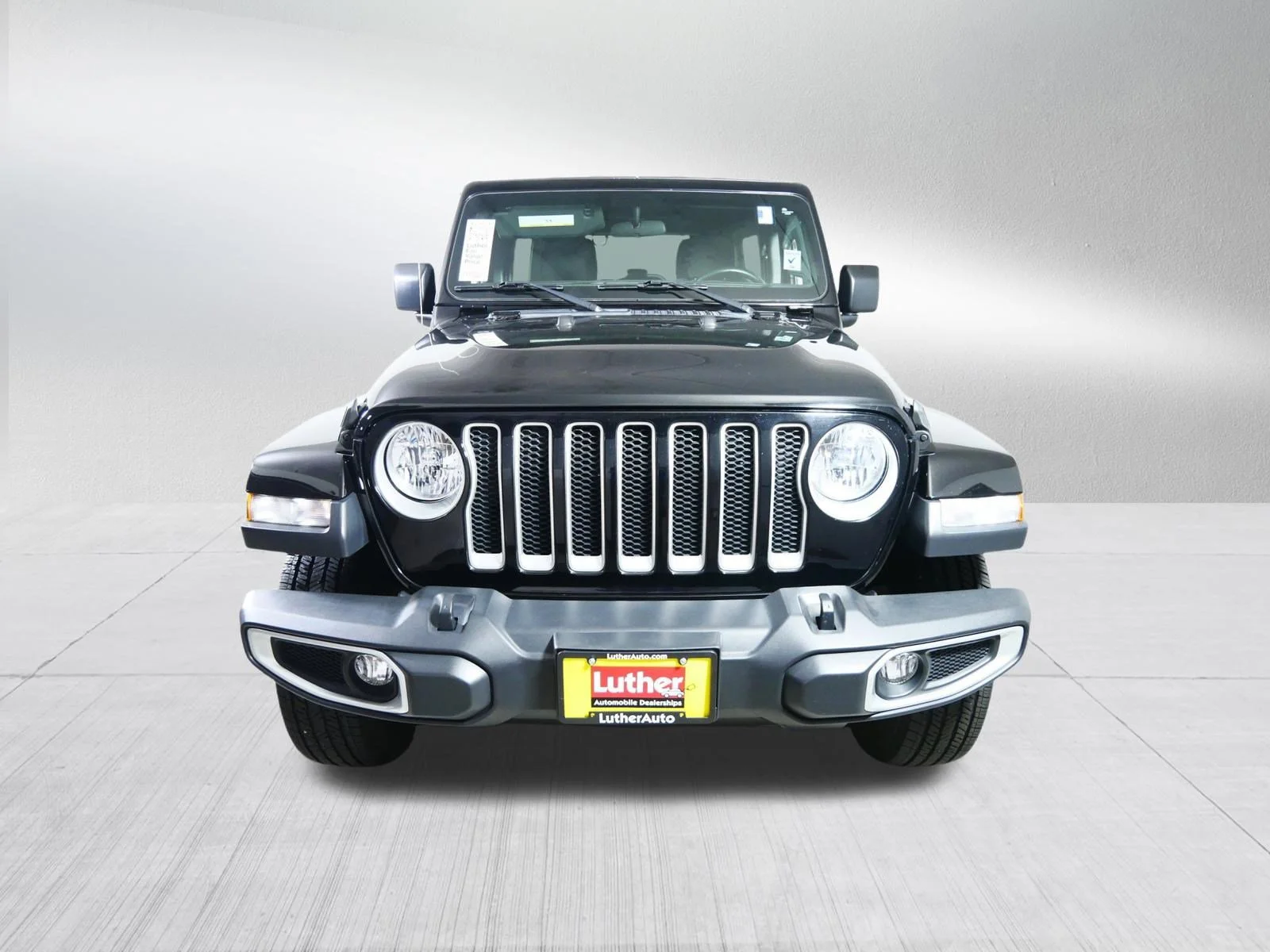 Used 2019 Black Clearcoat Jeep Sahara image 2