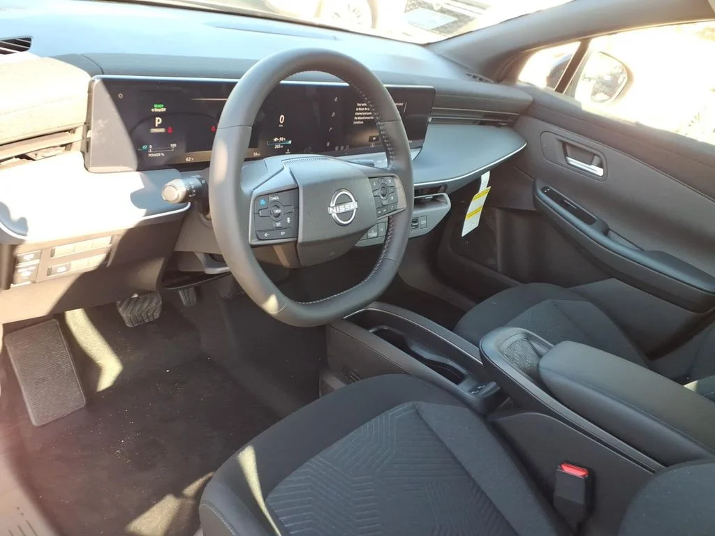 2026 Nissan LEAF S+ - Photo 9