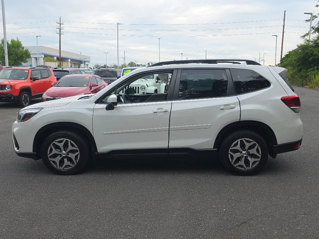 Used 2021 White Subaru Premium image 13