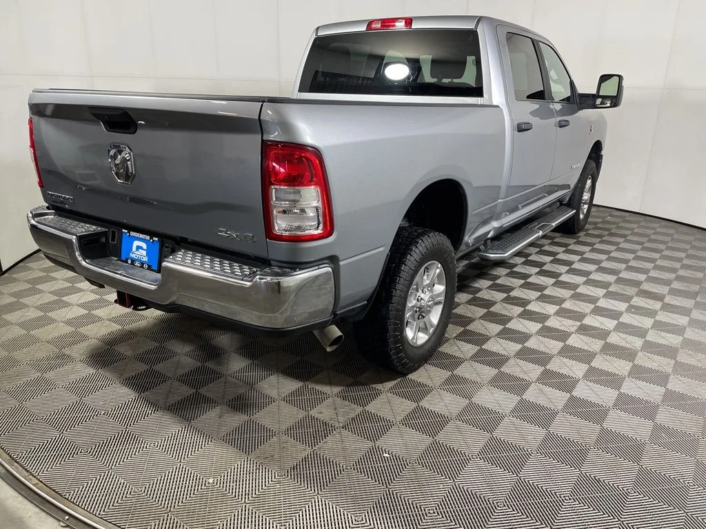 Used 2024 Billet Silver Metallic Ram Big Horn image 7