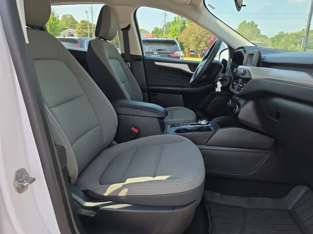 Used 2021 White Ford S image 15