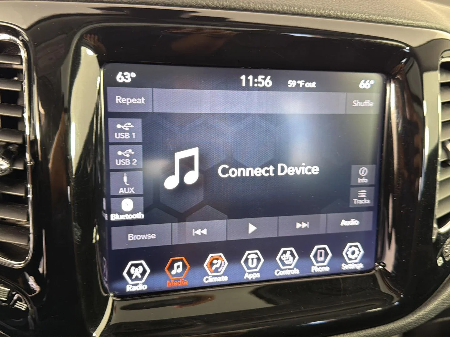 Used 2019 Granite Crystal Metallic Clearcoat Jeep Limited image 29