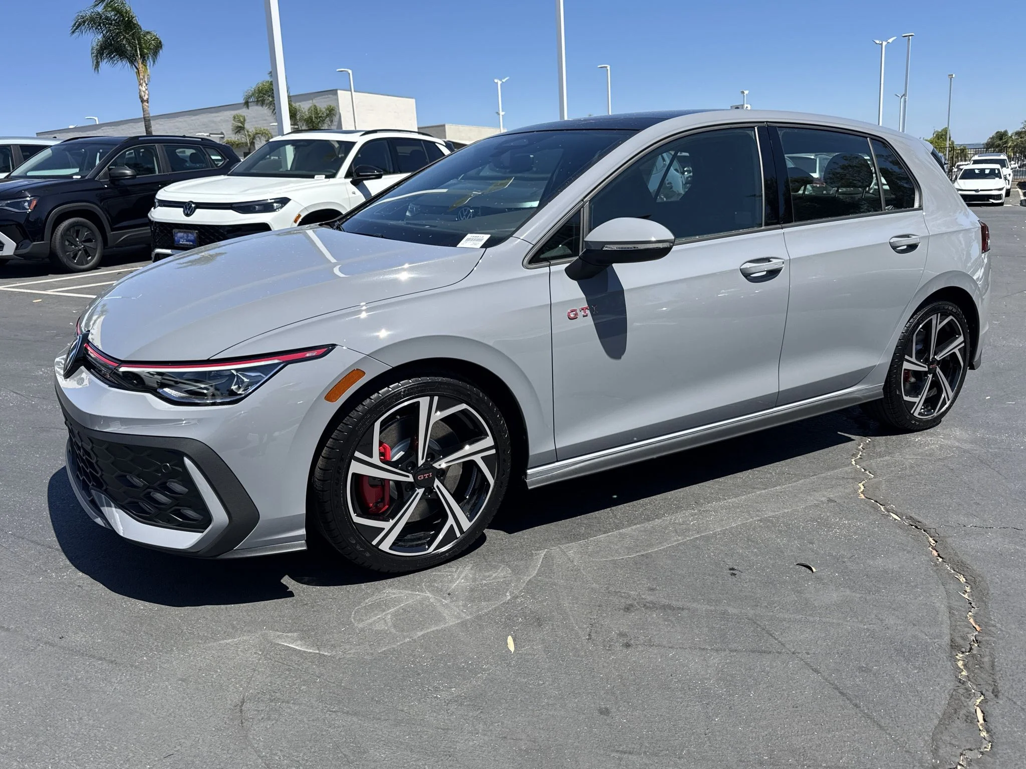 New 2026 Moonstone Gray Volkswagen SE image 3