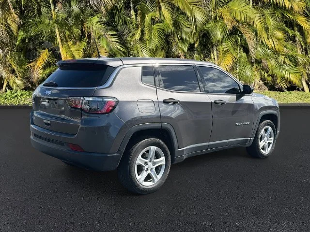Used 2023 Gray Jeep Sport image 4
