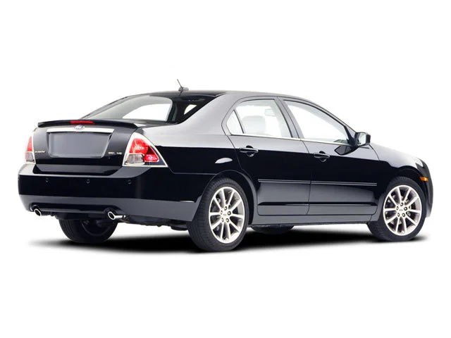 Used 2008 Silver Ford SE image 2