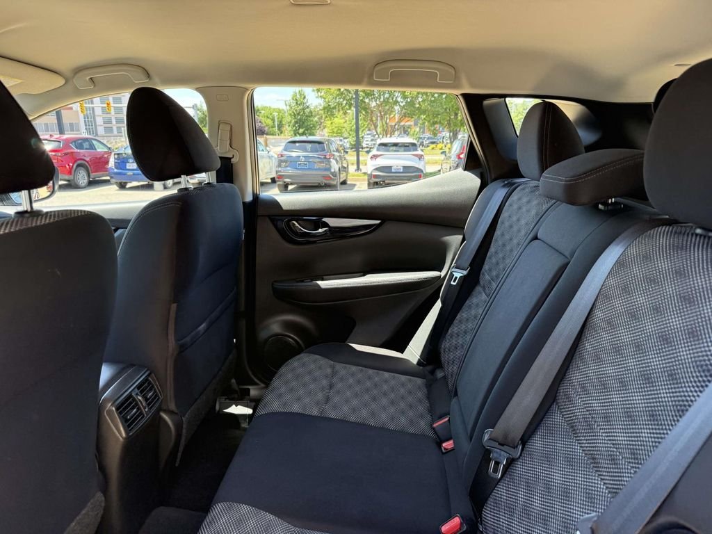 Used 2020 Gray Nissan SV image 16