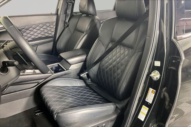 Used 2023 Black Mitsubishi  image 20