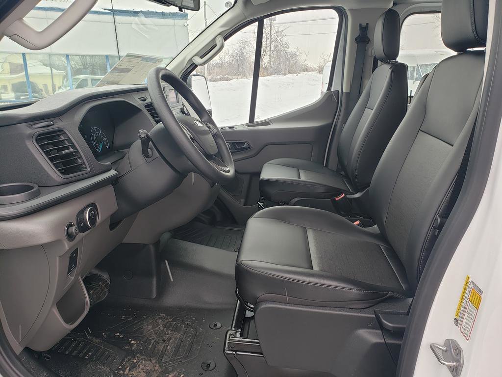 2025 Ford Transit Van Base - Photo 10