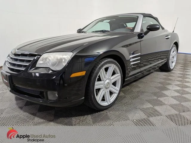 Used 2006 Black Chrysler Limited image 8