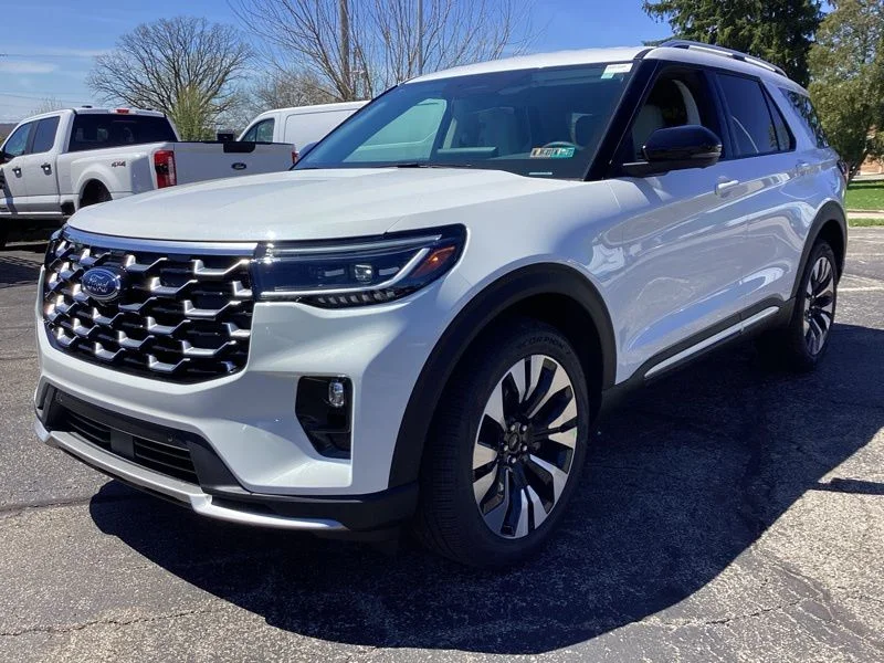 New 2026 White Ford Platinum image 4