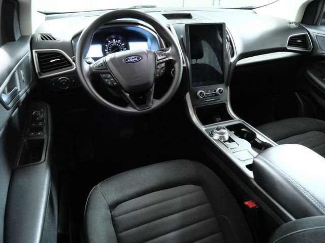 Used 2022 Gray Ford SE image 4