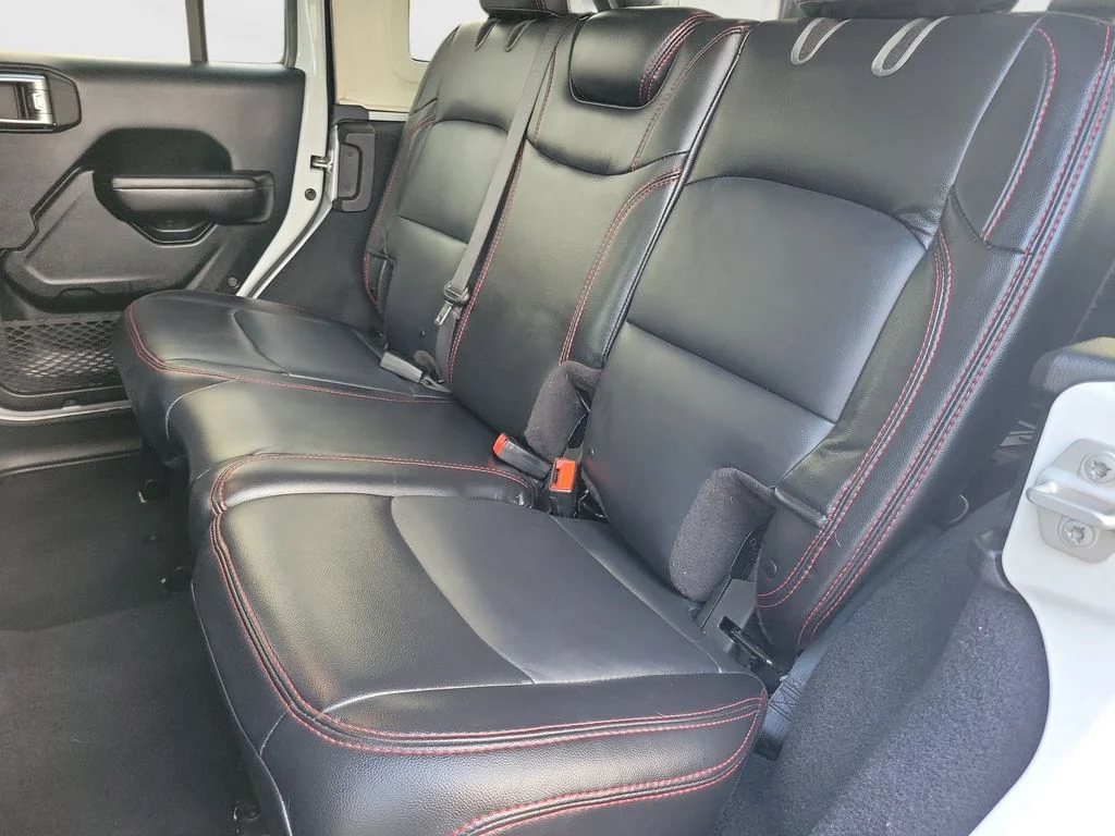 Certified Used 2020 White Jeep Unlimited Rubicon image 18