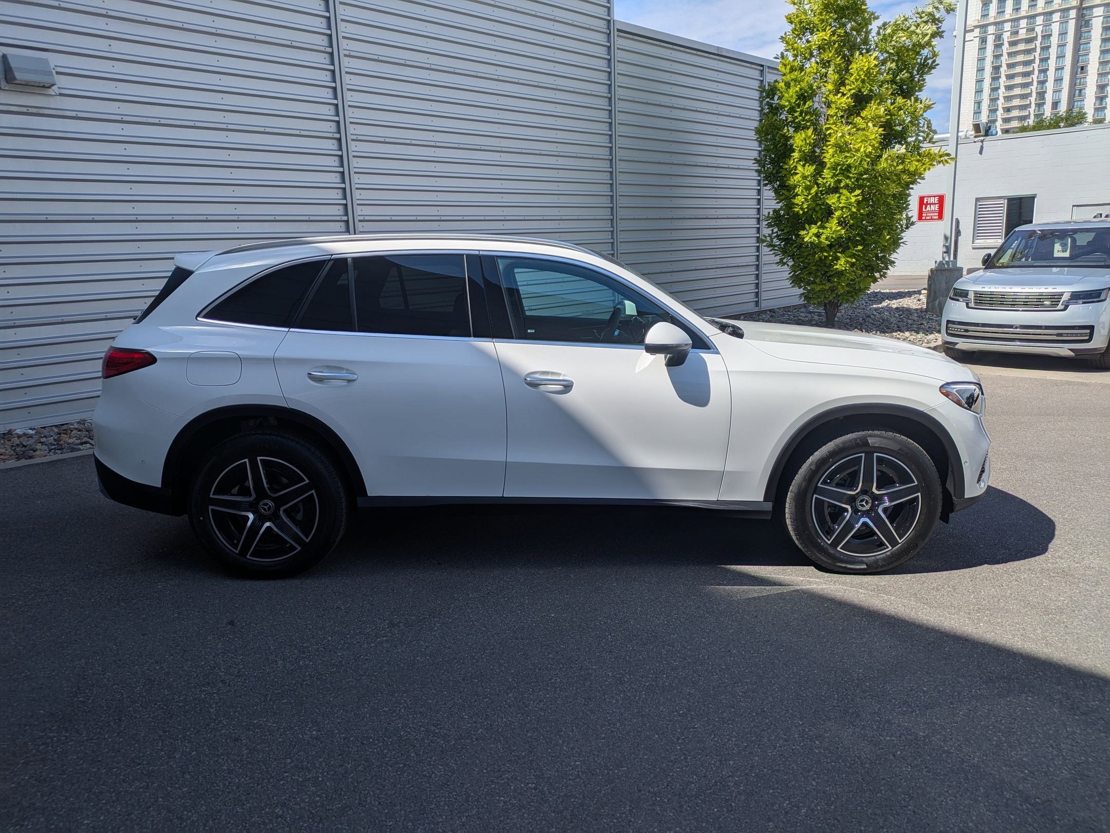 New 2026 Polar White Mercedes-Benz GLC 300 image 20