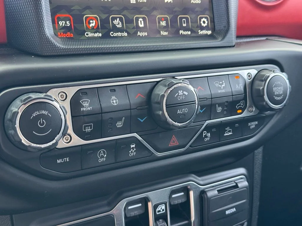 Used 2021 Gray Jeep Unlimited Rubicon image 30