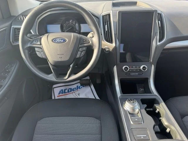 Used 2023 Blue Ford SE image 19