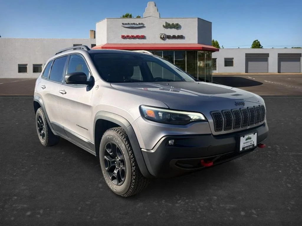 Used 2019 Billet Silver Metallic Clearcoat Jeep Trailhawk Elite image 1