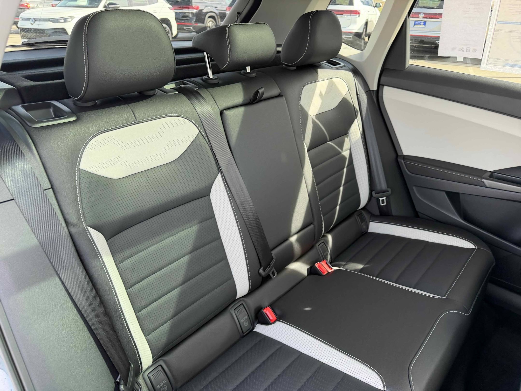 New 2026 Platinum Gray Volkswagen SEL image 33