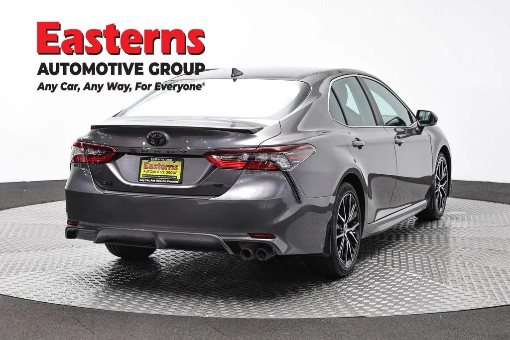 Used 2024 Gray Toyota SE image 5