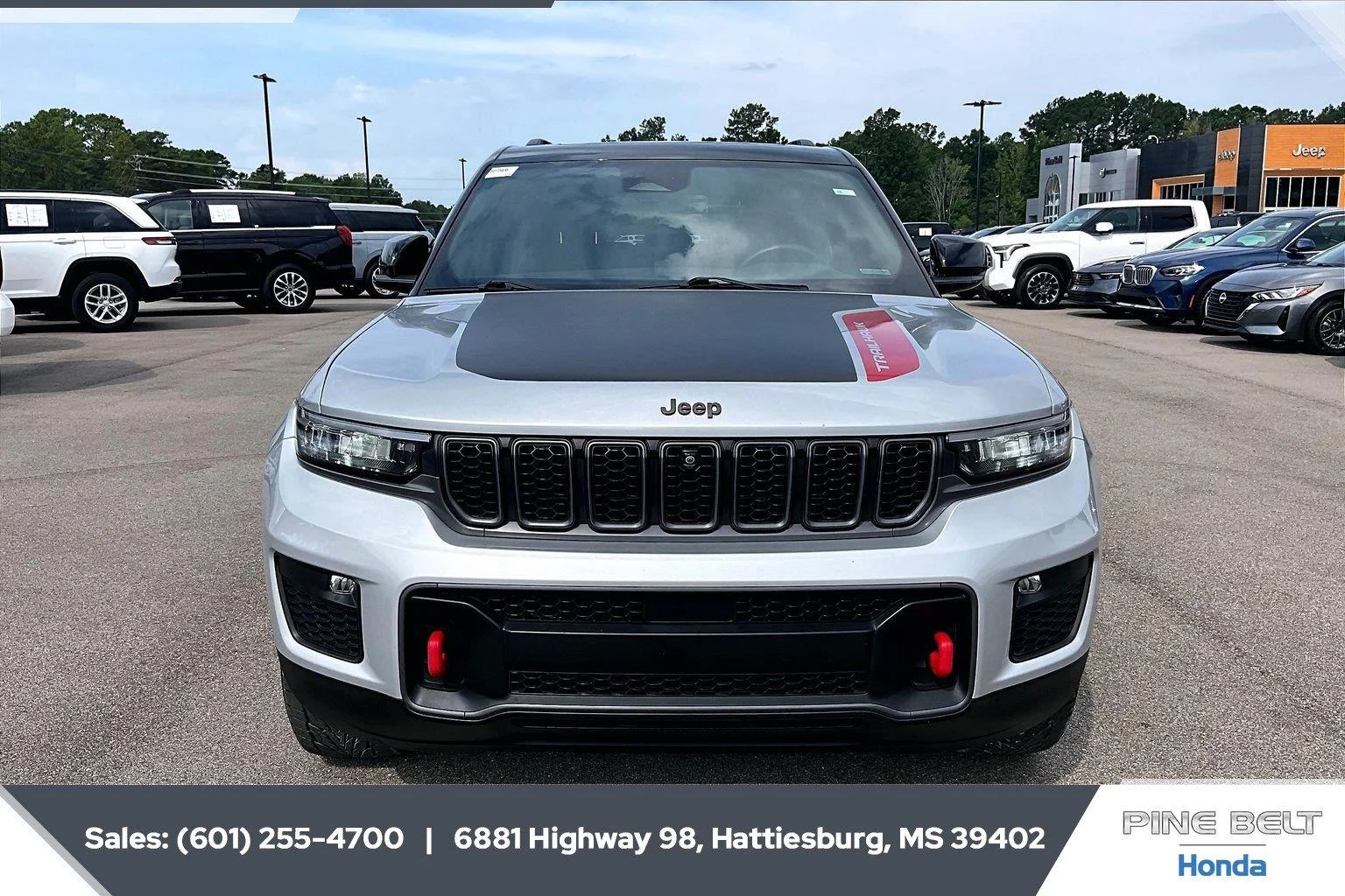 Used 2022 Silver Zynith Jeep Trailhawk image 5