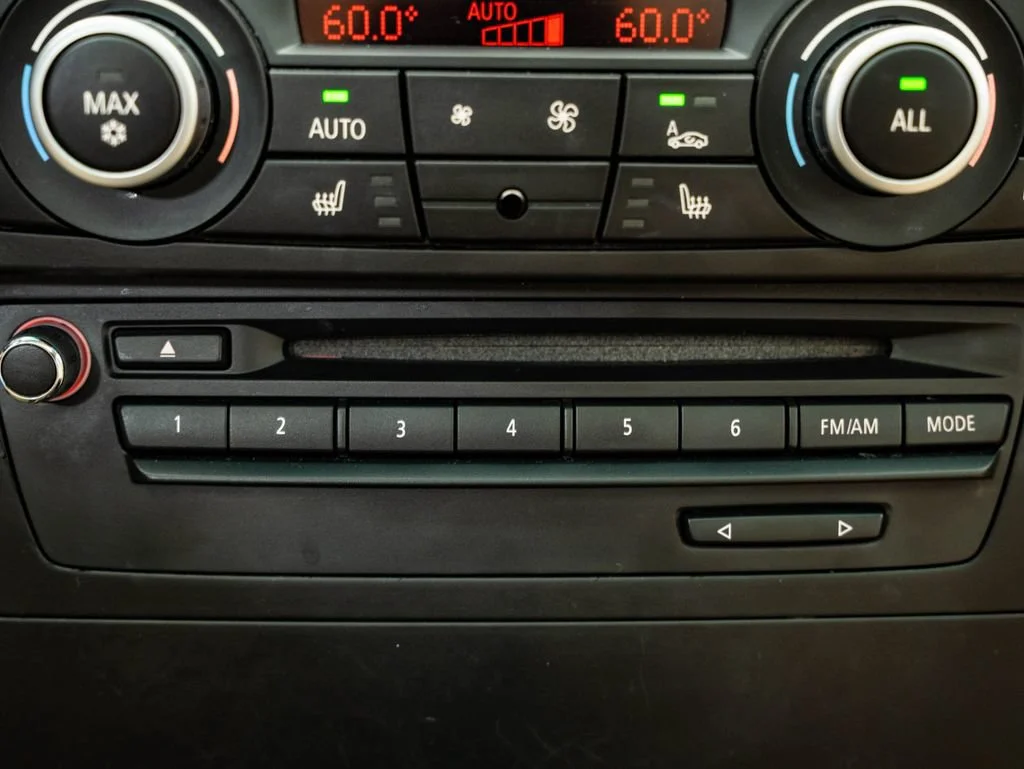 Used 2010 Alpine White BMW 328i image 34