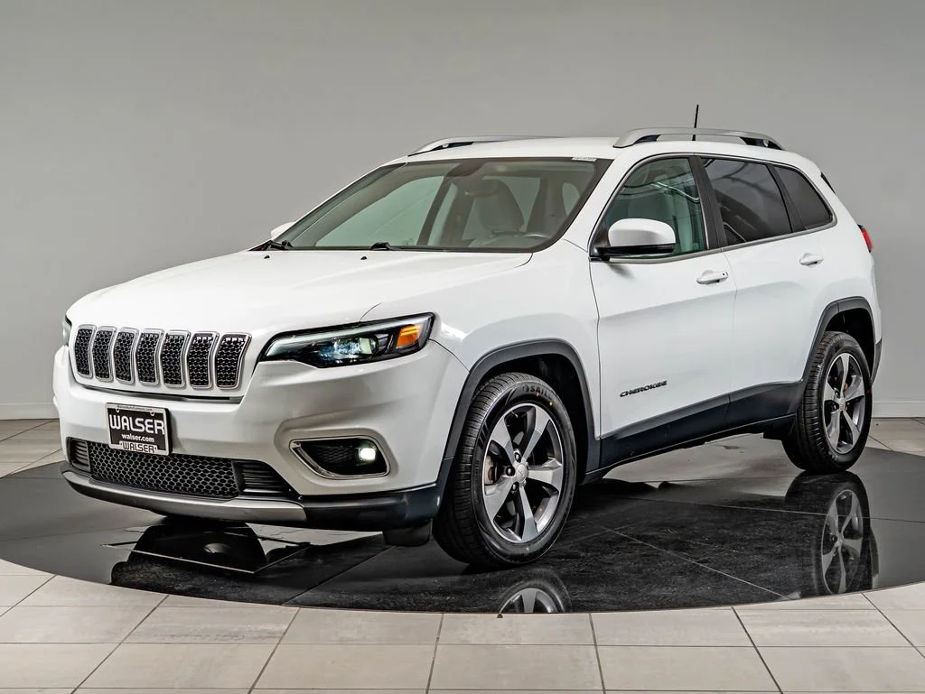 Used 2019 Bright White Clearcoat Jeep Limited image 1