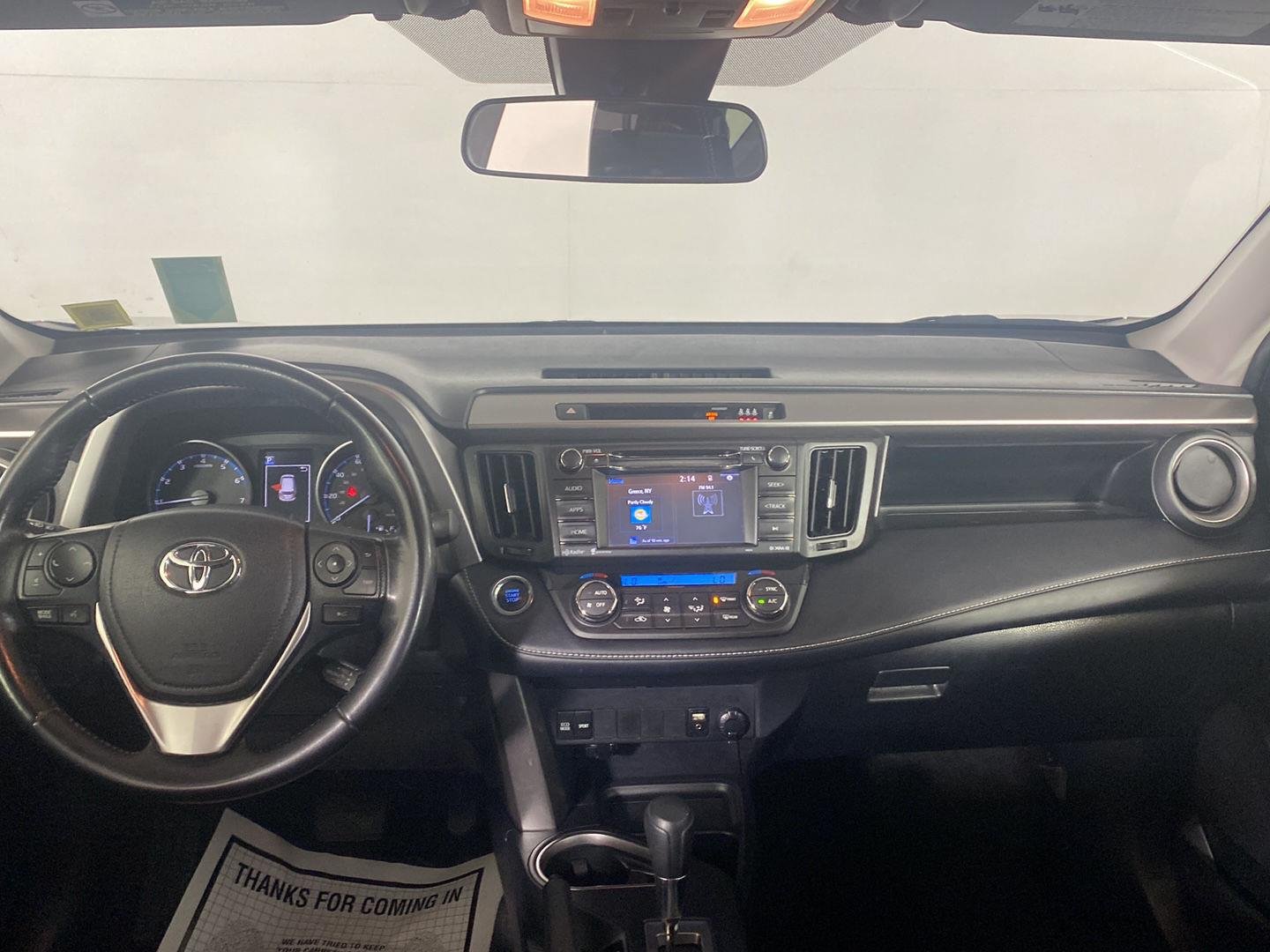 Used 2018 Galactic Aqua Mica Toyota XLE image 27
