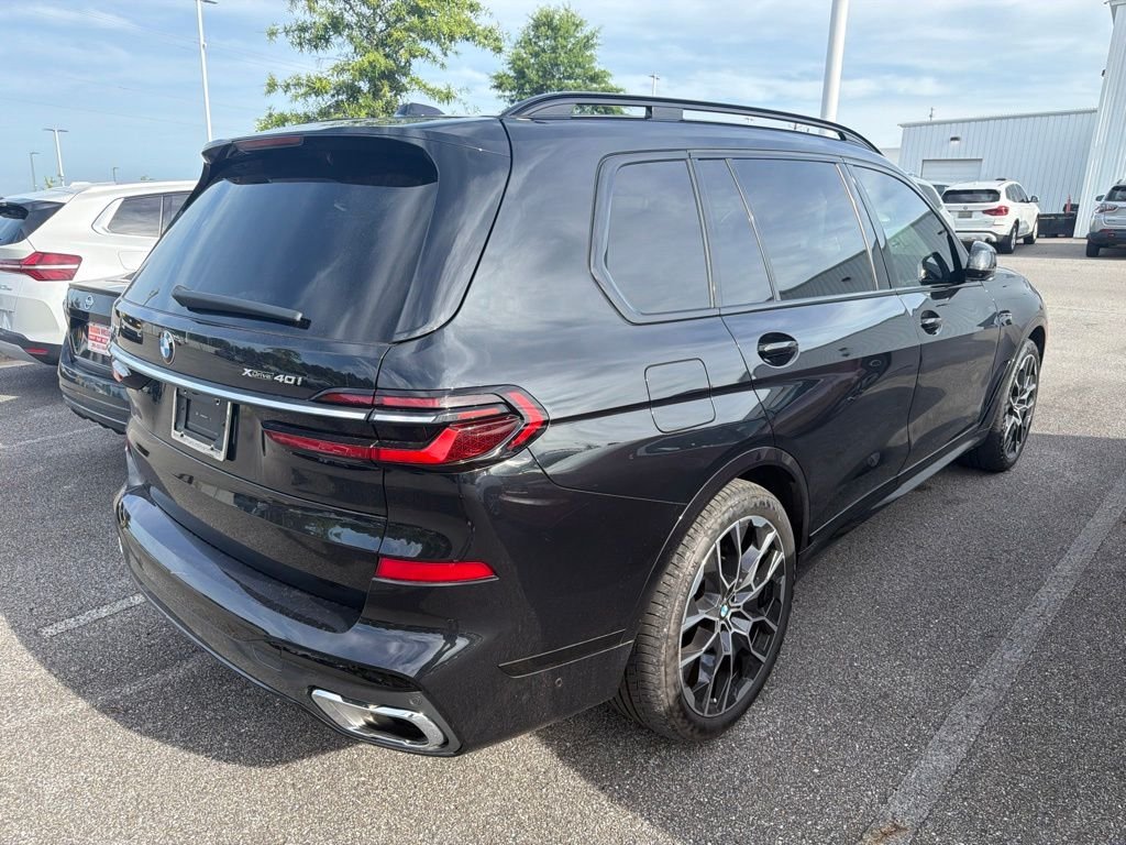Used 2025 Black BMW xDrive40i image 3