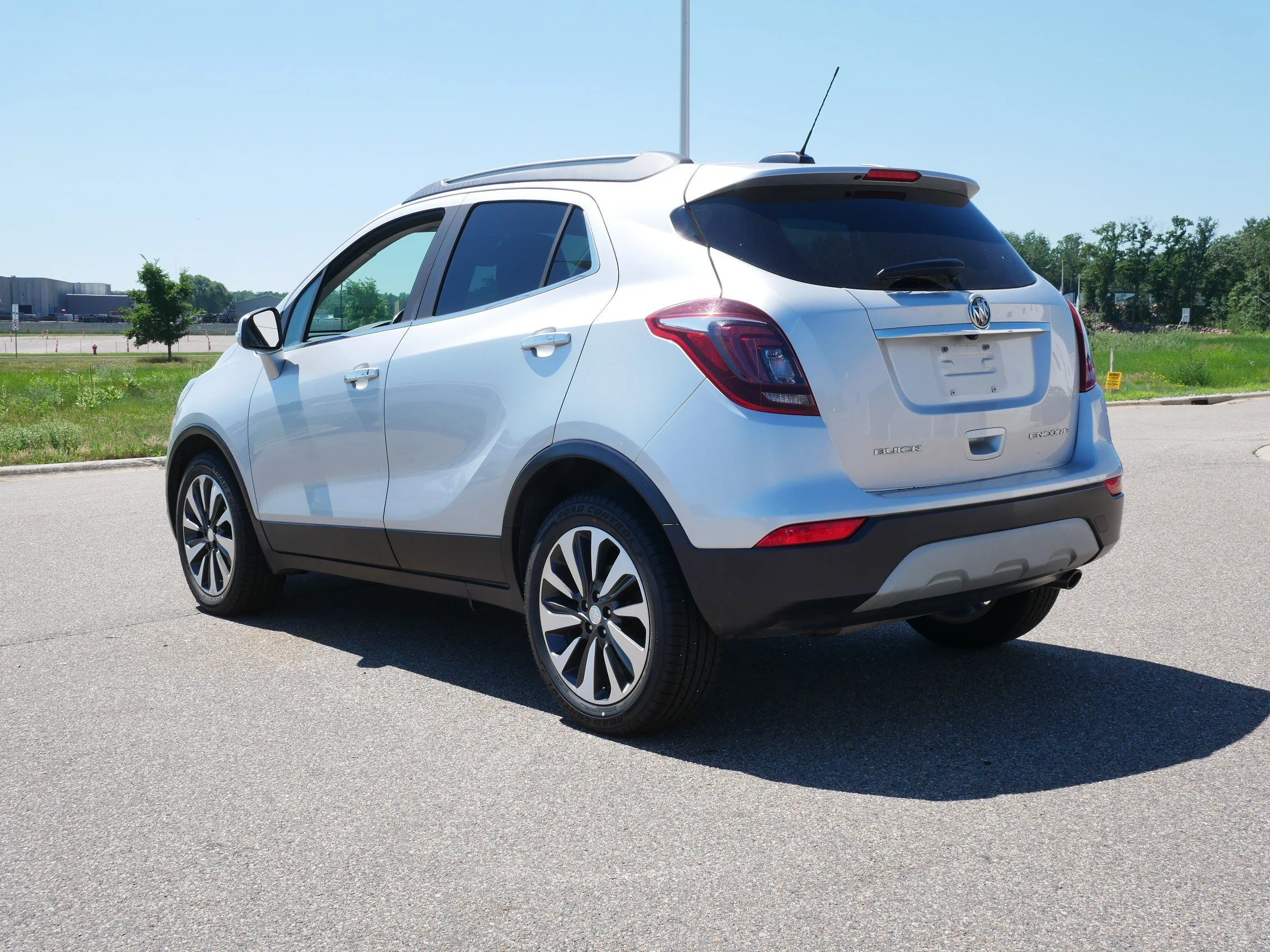 Used 2017 Quicksilver Metallic Buick Preferred II image 3