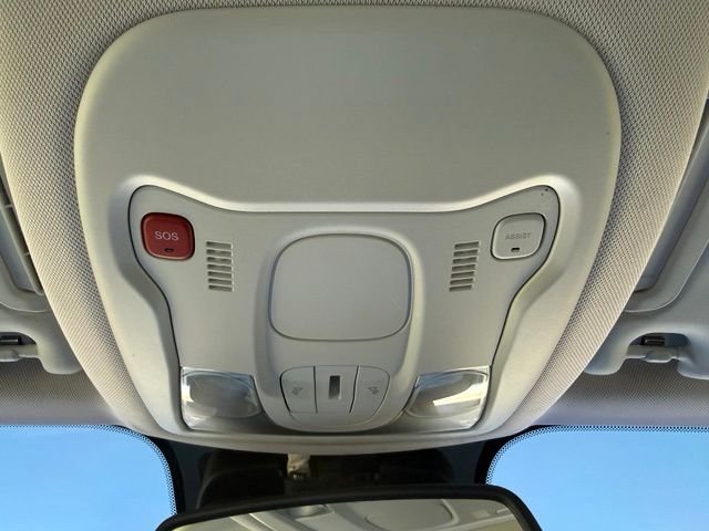 Used 2022 Alpine White Clearcoat Jeep Trailhawk image 20