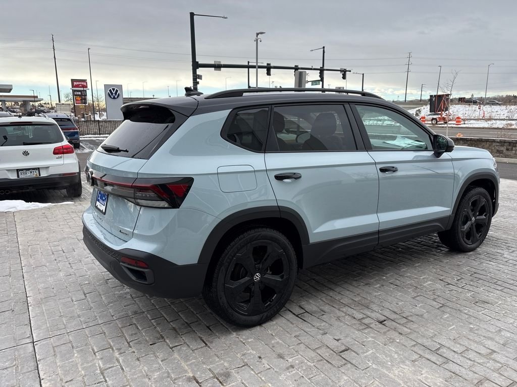 New 2026 Monument Gray w/Dp Blk Rf Volkswagen 1.5T SE Black image 5