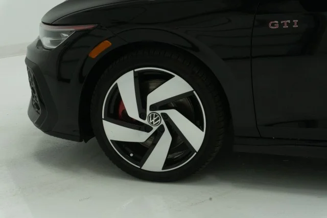 2026 Volkswagen Golf GTI S - Photo 11