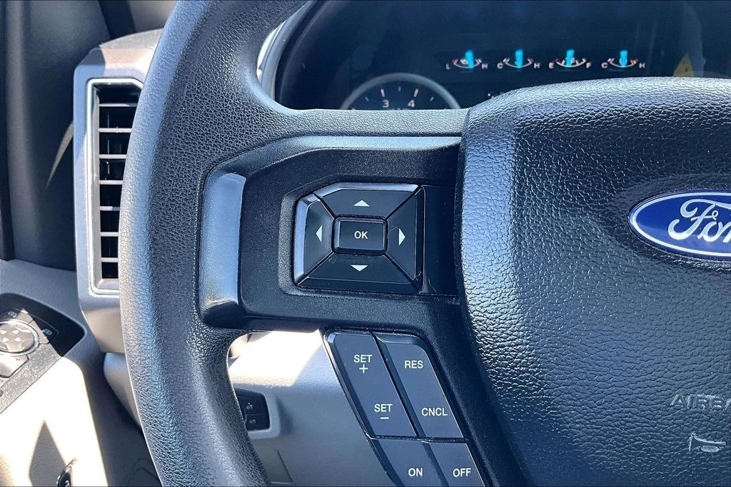 Used 2017 Black Ford XLT image 20