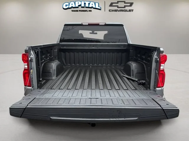 Used 2022 Satin Steel Metallic Chevrolet Custom image 30