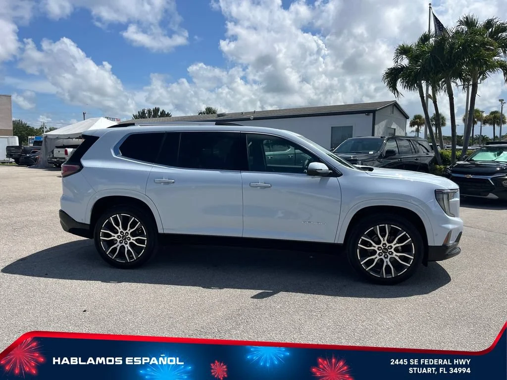 New 2026 Glacier White Tricoat GMC Denali Ultimate image 4