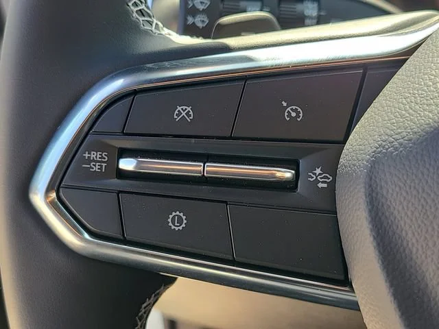 New 2026 Summit White Chevrolet LT image 26