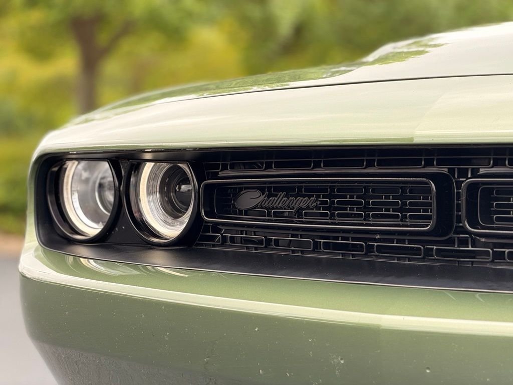 Used 2022 Green Dodge SXT image 10
