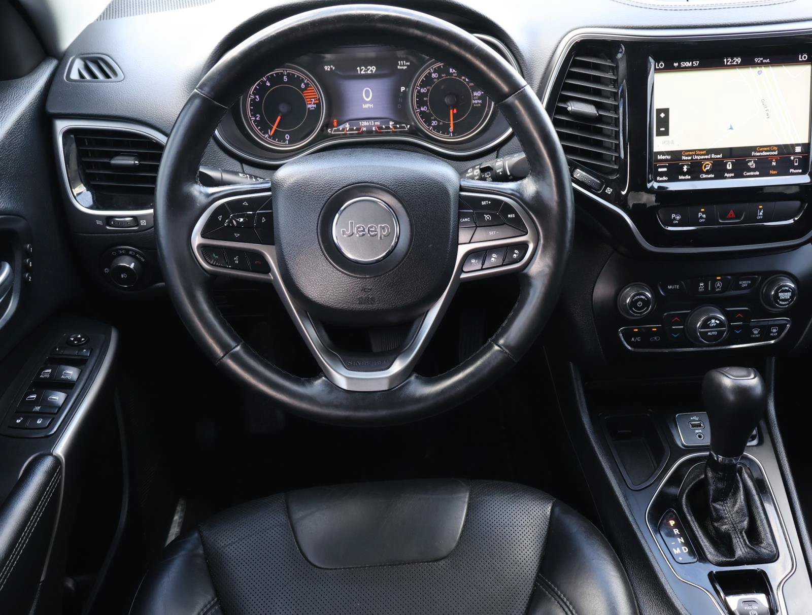 Used 2019 Bright White Clearcoat Jeep Limited image 9