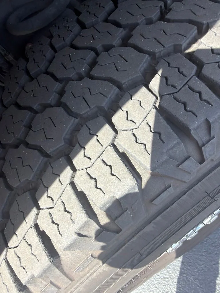 Used 2022 Black Metallic Ford XL image 7