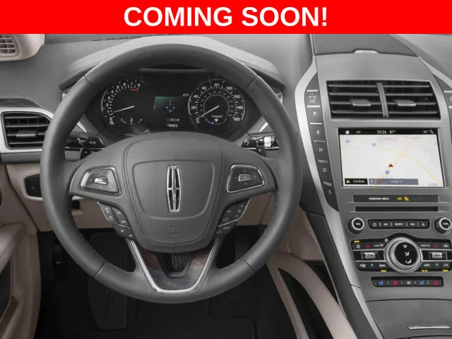 Used 2017 White Lincoln Reserve image 4