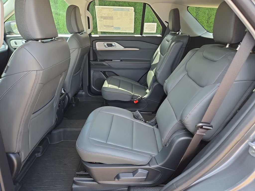 2026 Ford Explorer Active - Photo 18