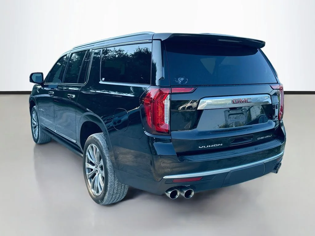Used 2021 Black GMC Denali image 7