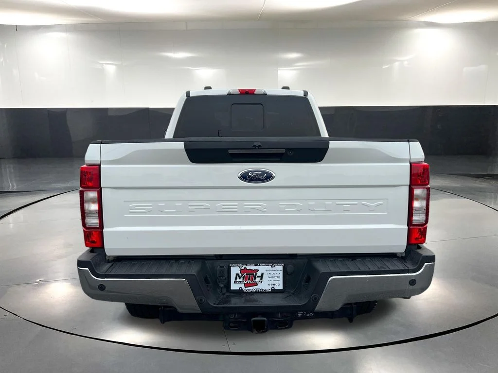 Used 2022 White Ford Lariat image 9