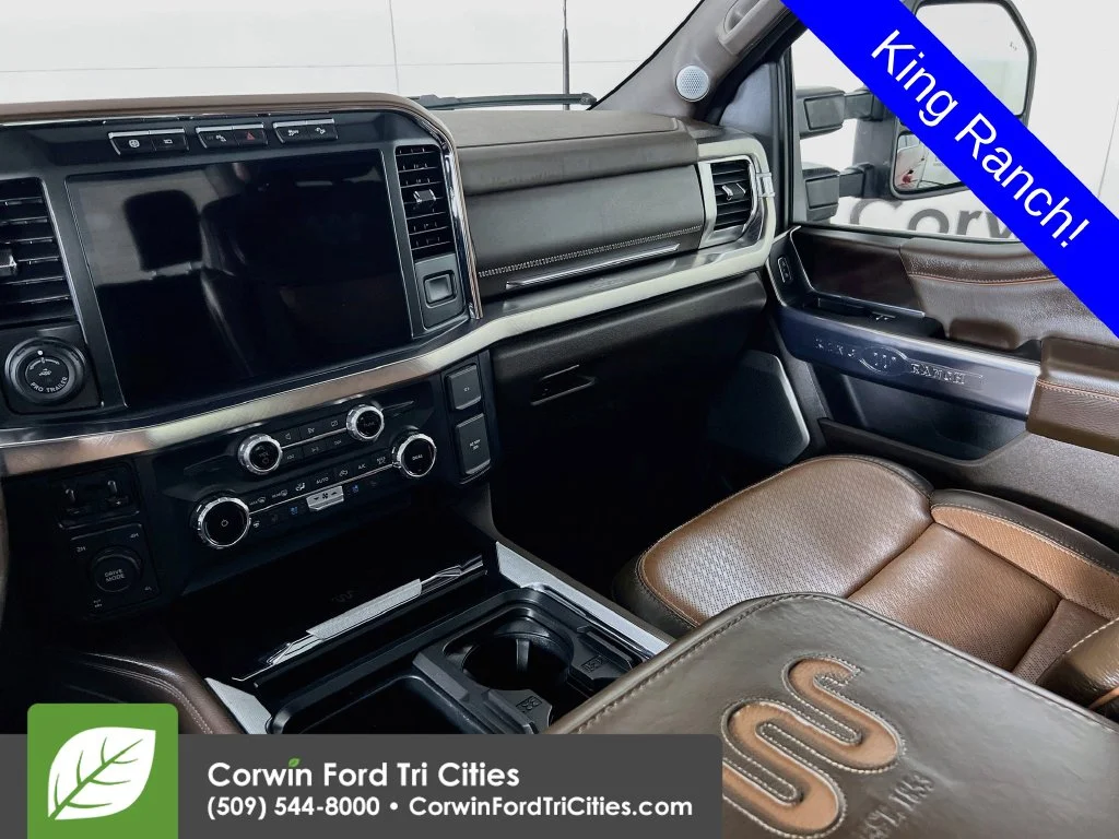 Used 2024 Bronze Metallic Ford King Ranch image 27