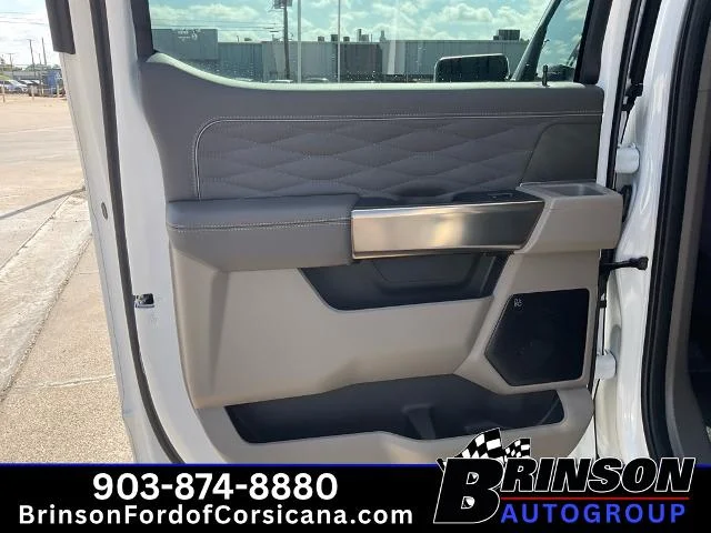 New 2026 Star White Metallic Tri-Coat Ford Platinum® image 29