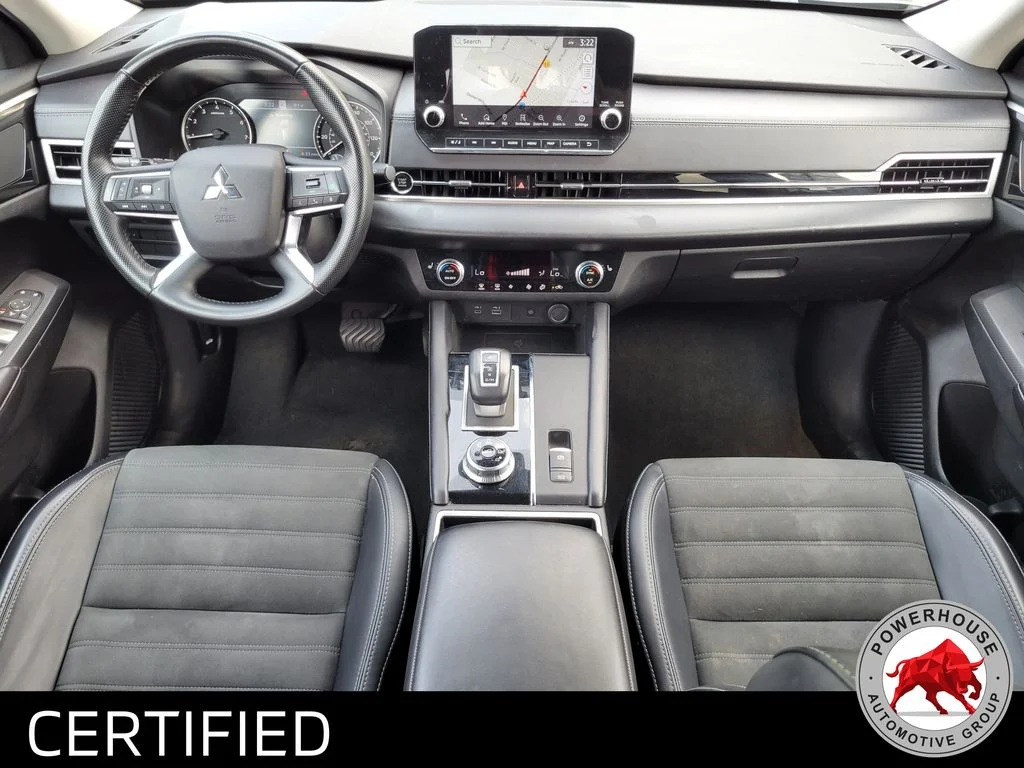 Used 2024  Mitsubishi SE image 18