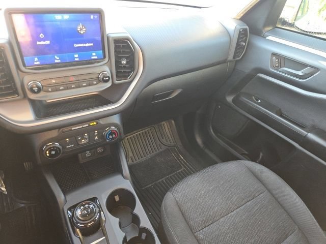 Used 2021 Silver Metallic Ford Base image 15