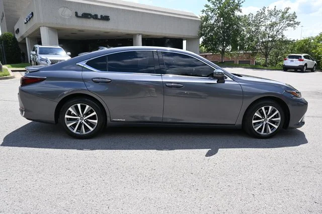 Certified Used 2020 NEBULA GRAY PEARL Lexus 300h image 2